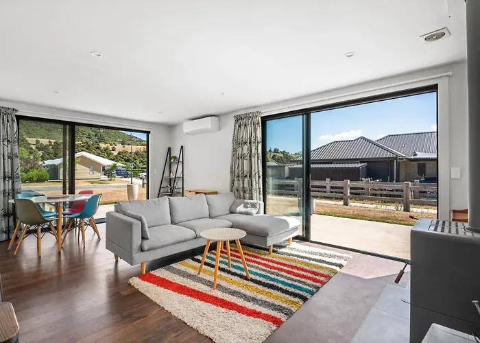 The Alpine Patch - Holiday home Wanaka