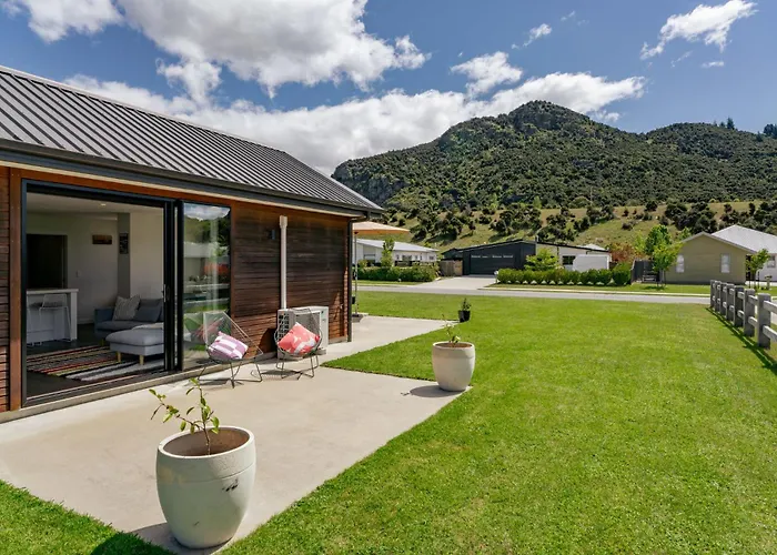 The Alpine Patch - Holiday home *